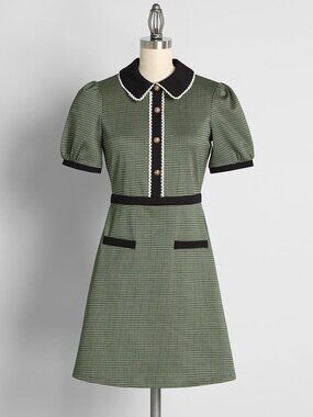 ModCloth Scholastic Collared Babydoll Dress
